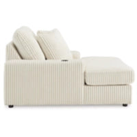 Lindyn Chaise (2110415)