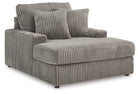Lindyn Chaise (2110415)