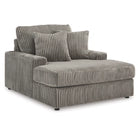 Lindyn Chaise (2110415)