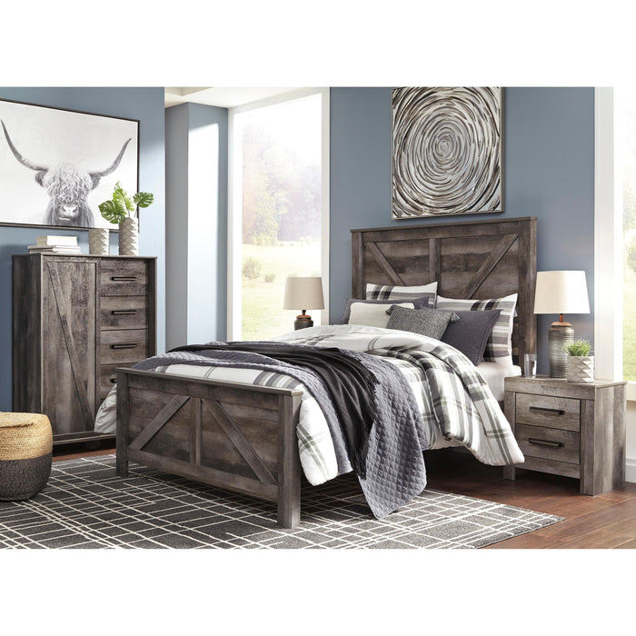 Wynnlow King Crossbuck Panel Bed with Dresser