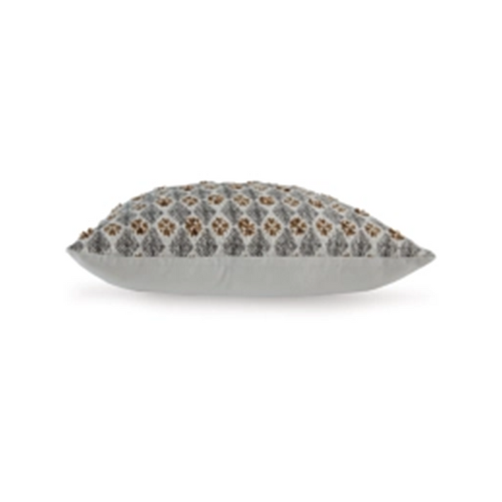 Dainwick Pillow (4/CS) (A1001102)