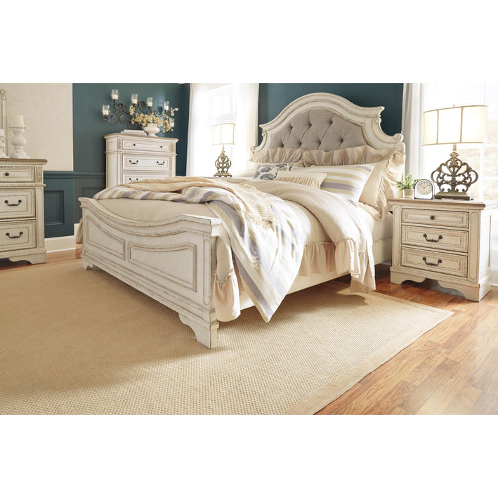 Realyn King Upholstered Panel Bed with Dresser