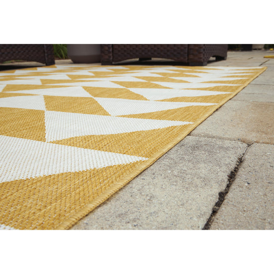 Thomley Large Rug (R900061)