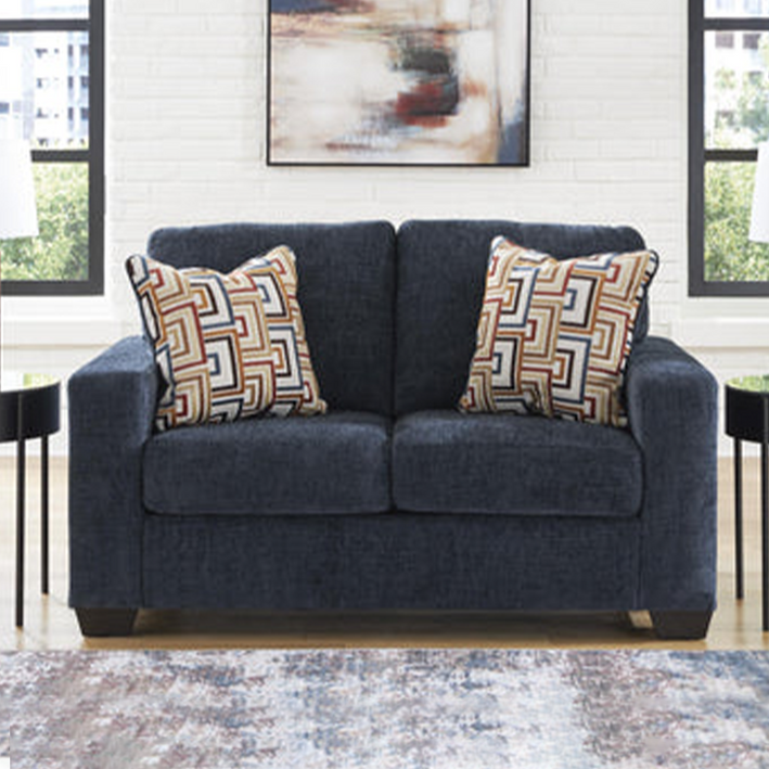 Aviemore Loveseat