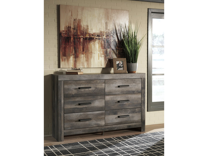 Derekson Six Drawer Dresser (B200-31)