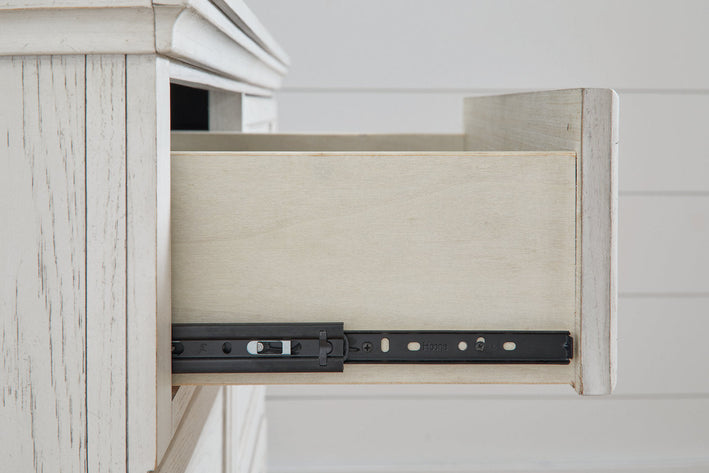 Robbinsdale Dresser and Mirror (B742B10)