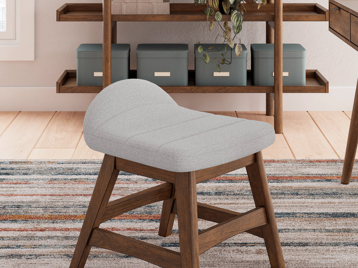 Lyncott Home Office Desk Chair (1/CN) (H615-01)