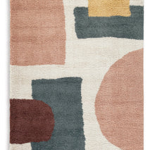 Flynnwick Medium Rug (R407182)