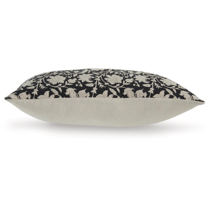Edinfielders Pillow (4/CS)