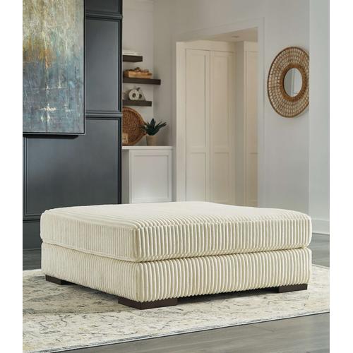 Lindyn 5-Piece Sectional with Ottoman