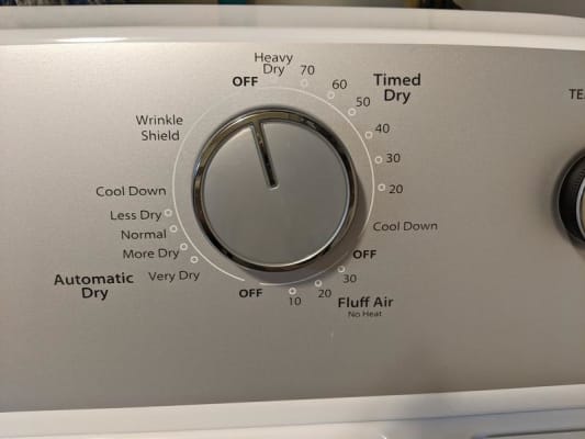WHIRLPOOL 7.0 cu. ft. Electric Vented Dryer with AUTODRY Drying System, Hamper Door - White (CDEW7110RW)