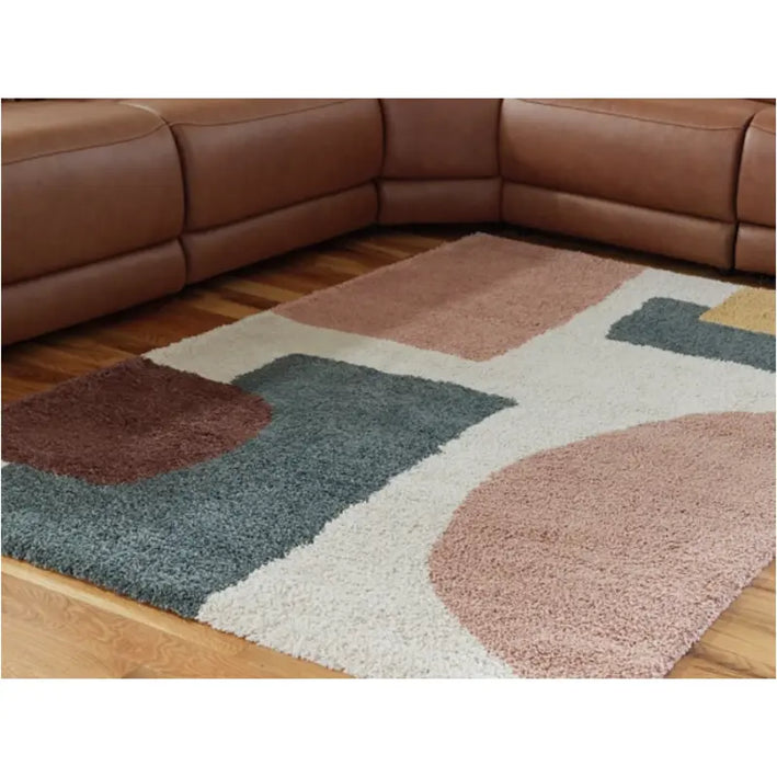 Flynnwick Medium Rug (R407182)