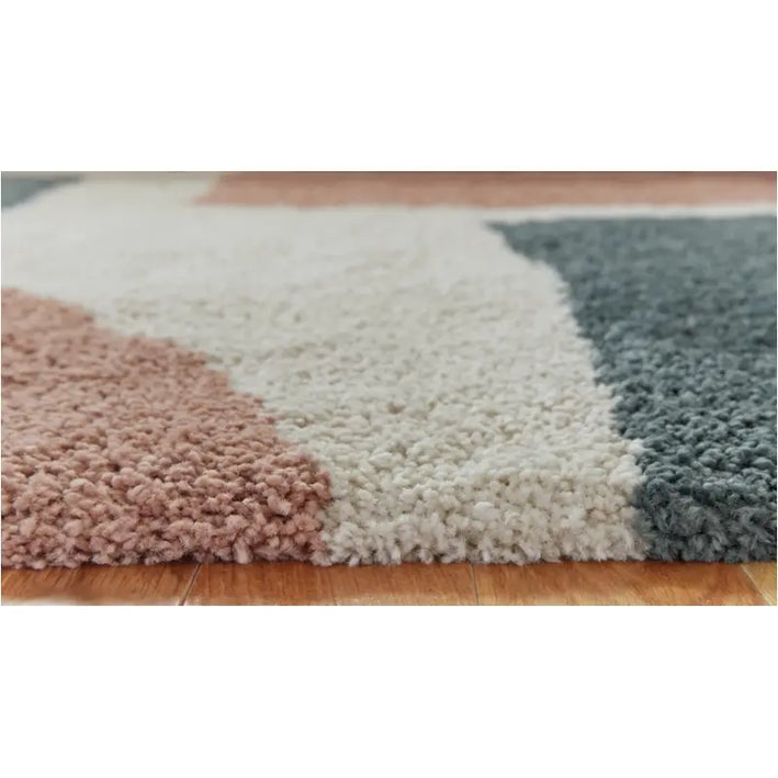 Flynnwick Medium Rug (R407182)