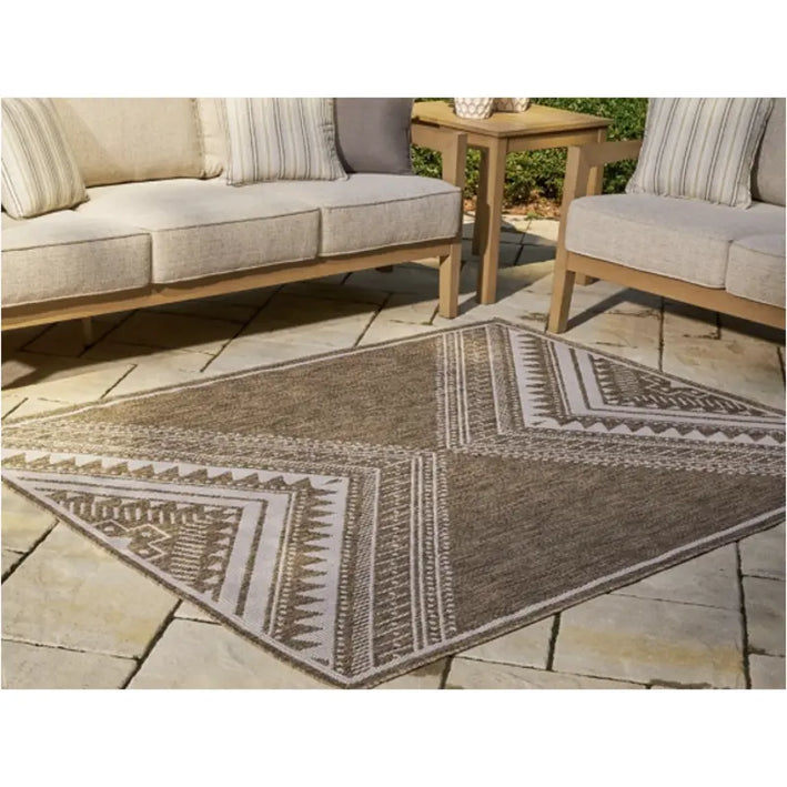 Dunsler Large Rug (R900011)