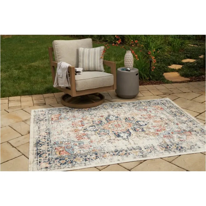 Jarrpage Large Rug (R900091)